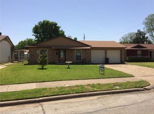 1918 Morgan St, Irving, TX 75062