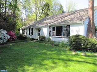 46 Rabbit Run Rd, Rose Valley, PA 19086