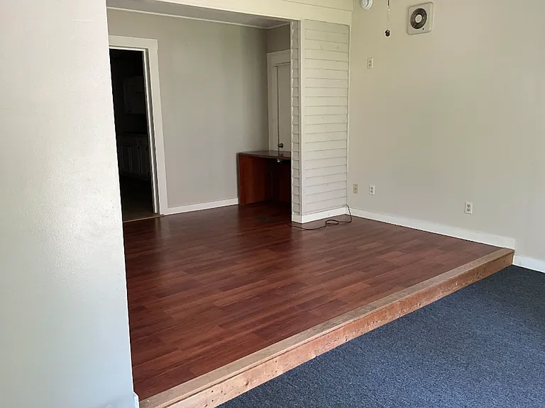 5 Butler Rd #13 — Photo 8