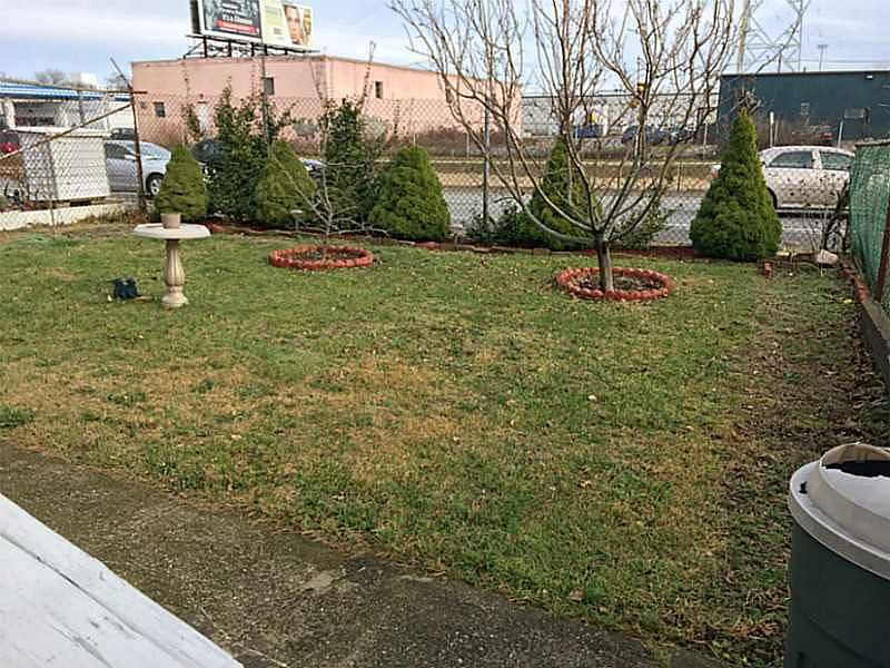 2nd image of 570 S 1st St
