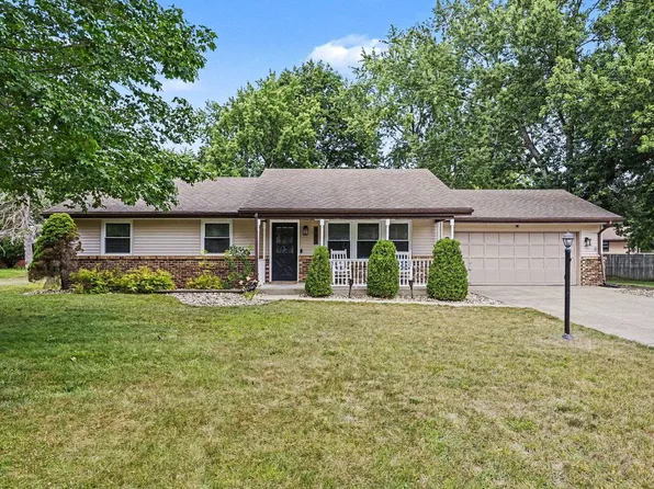 361 Rainbow Dr, Saint Joseph, MI 49085