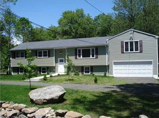 23 Brush Hill Rd, Clinton, CT 06413