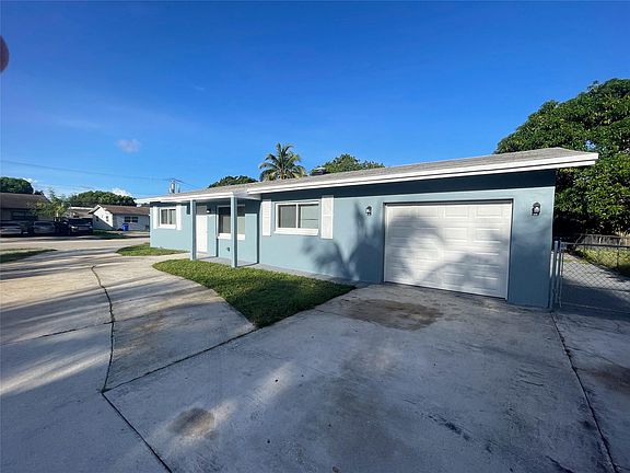 4th image of 3801 NE 4th Avenue