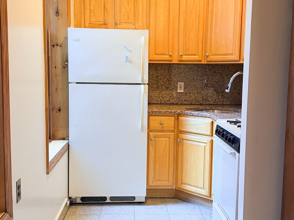 1st image of 242 E 85th St APT 3D
