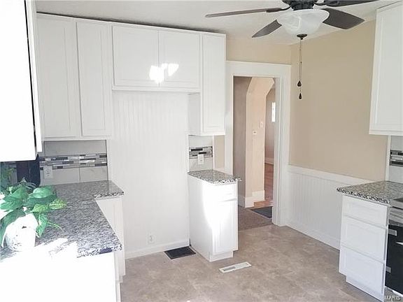 5th image of 8944 Olden Ave