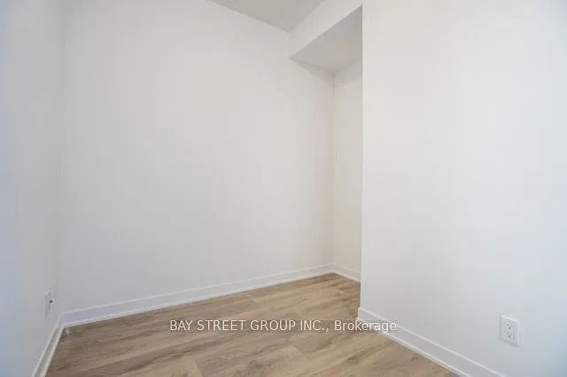 2 bed, $2,500 — Photo 4