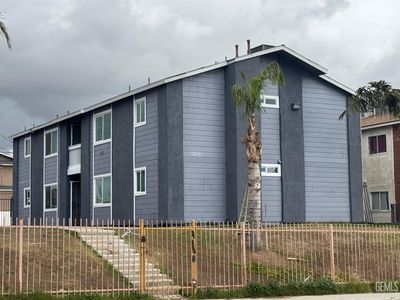 1300 Flower St, Bakersfield, CA, 93305