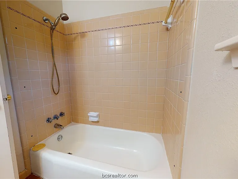 1217 Westover St — Photo 22