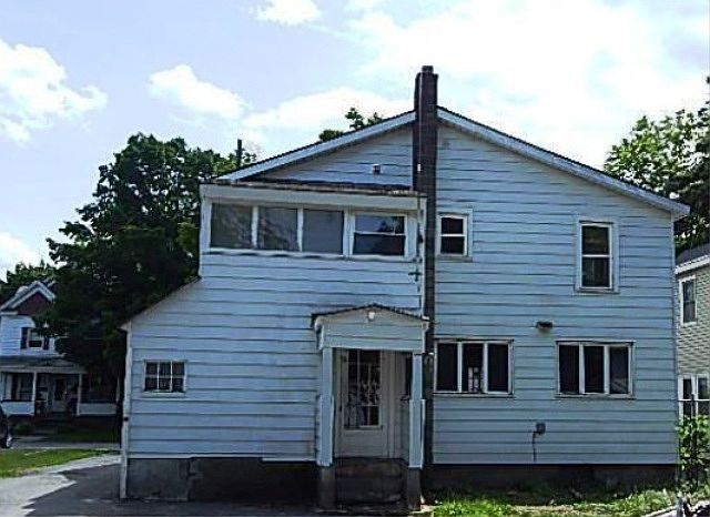 1st image of 28 William St