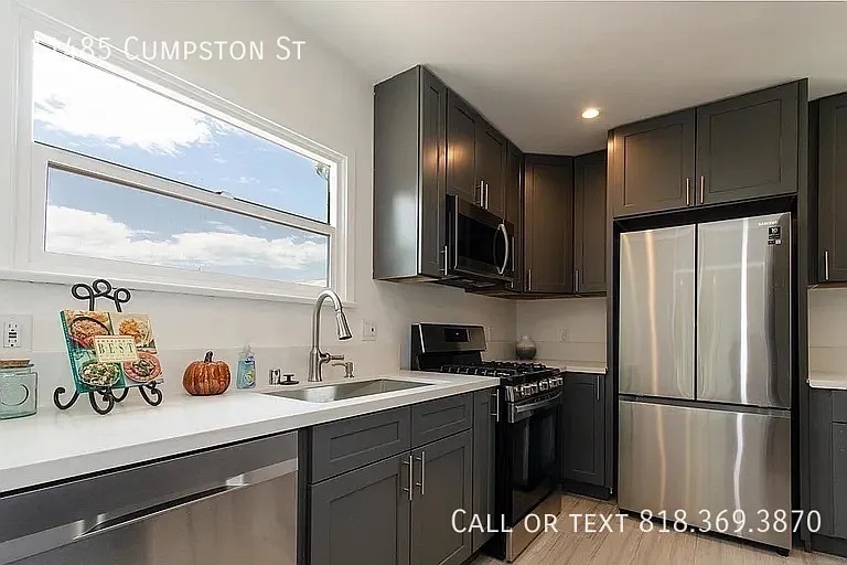 11485 Cumpston St — Photo 7