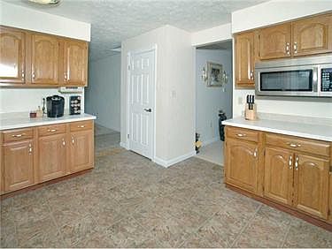 4th image of 142 Dinwiddie Dr