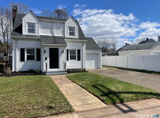 9 Bank Street, Hamden, CT 06514