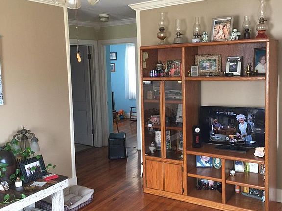 2nd image of 107 Varner St