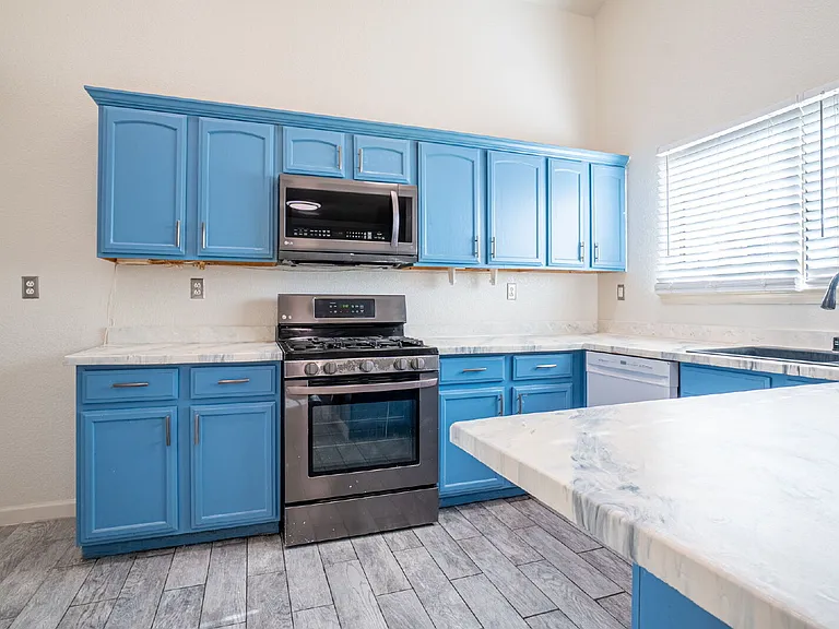7041 Falling Leaf Cir — Photo 6