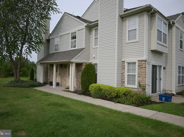 1112 Denby Ct, Quakertown, PA 18951