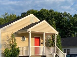 708 N 9th Ave, Hopewell, VA 23860