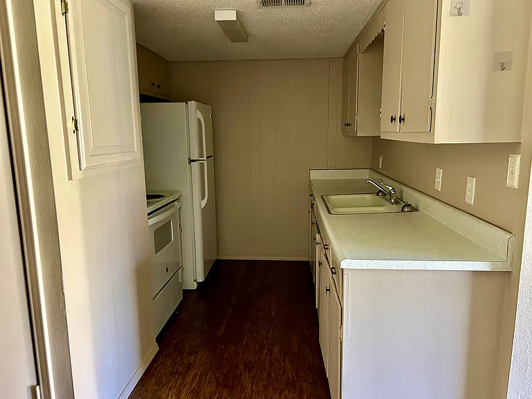179 E Edgewater Ter #9 — Photo 8
