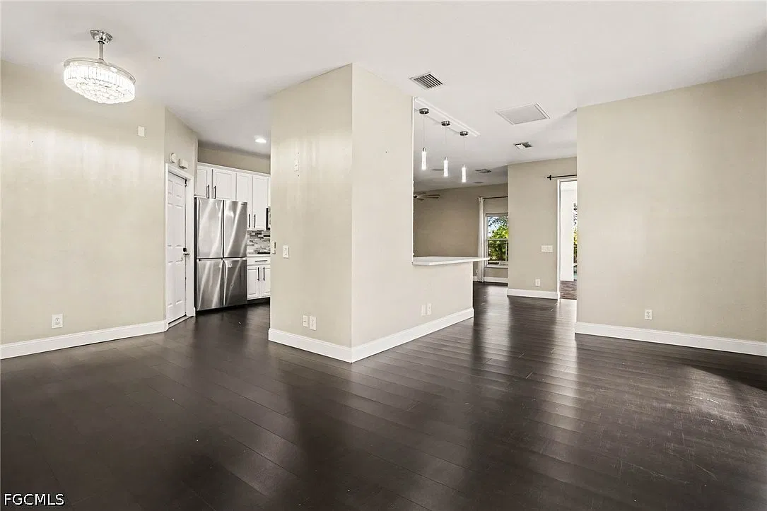 6 bed, 4.0 bath, 2913 sqft, $4,000 — Photo 4