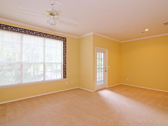 5th image of 160 VERA CRUZ Drive #425