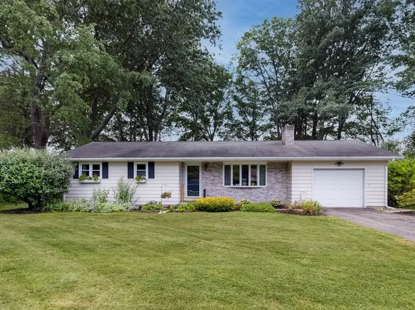6727 Knollwood Dr, Fairview, PA 16415