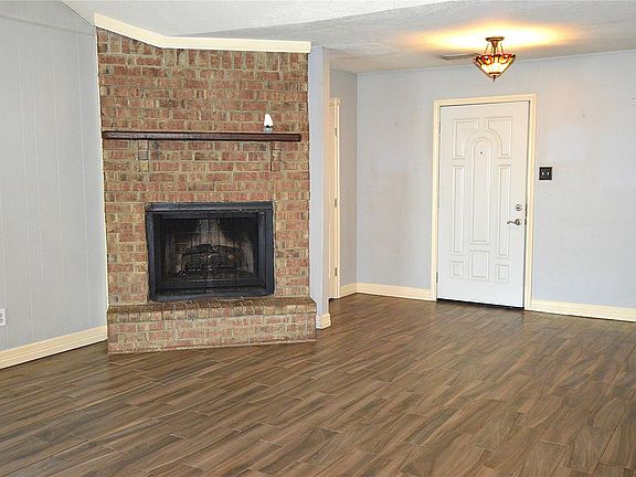 5th image of 1333 Runneburg Rd