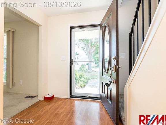 3rd image of 34682 Bunker Hill Dr
