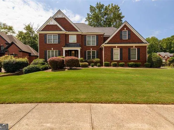 1725 Spartan Ln, Hoschton, GA 30548