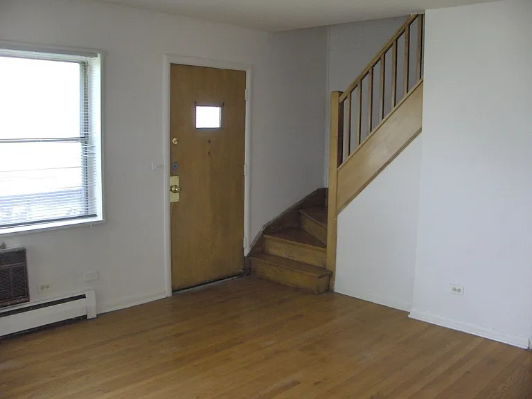 2113-15 Darrow Ave — Photo 7