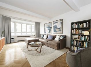 333 W 57th St APT 404, New York, NY 10019