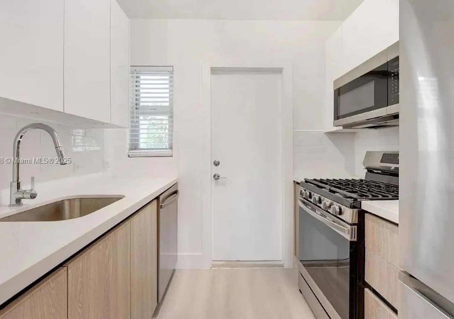 1038 11th Street — Photo 1