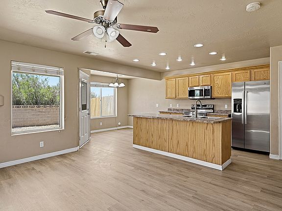 4th image of 2133 N 550 W