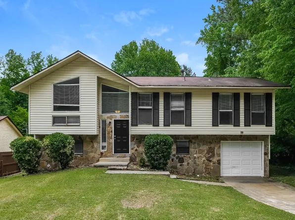 4910 Brookstone Pkwy, Ellenwood, GA 30294