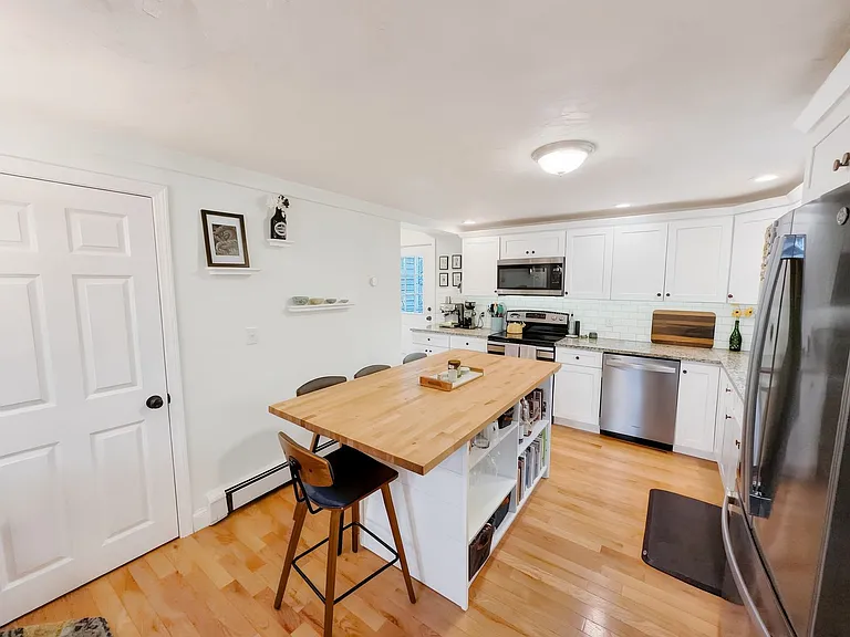11 Vestry St #B — Photo 5