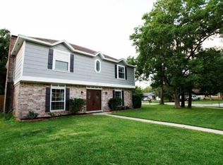 6806 Falling Waters Dr, Spring, TX 77379