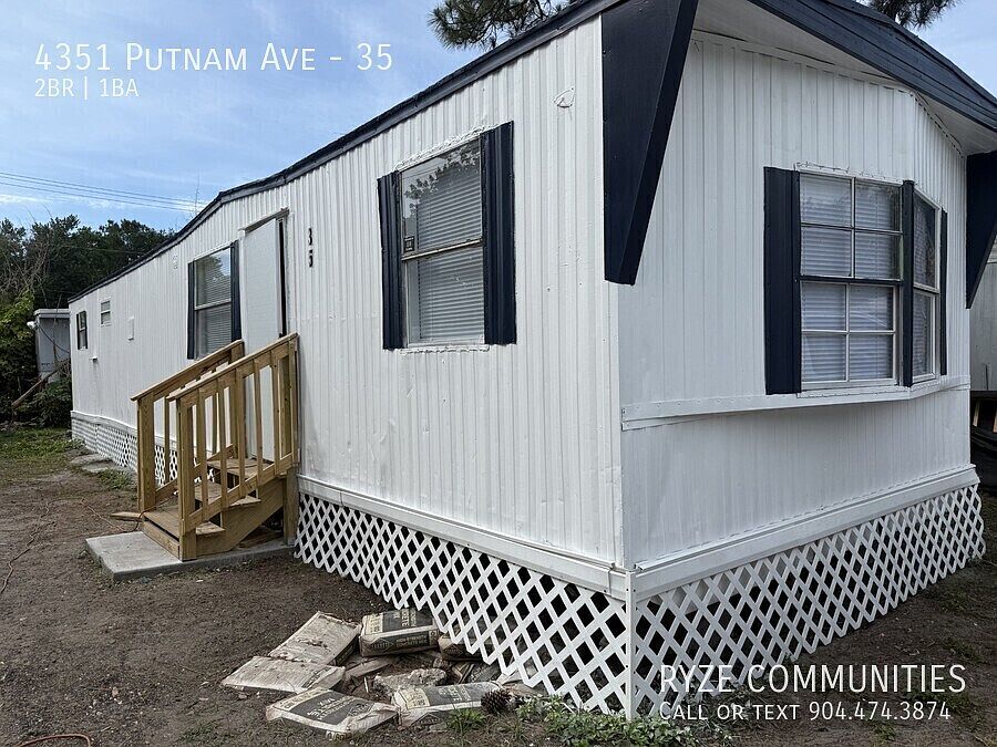 1st image of 4351 Putnam Ave #35