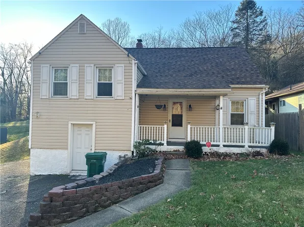 1240 Hancock Ave, Vandergrift, PA 15690