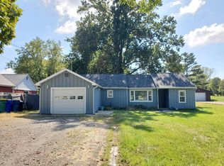 2424 Maples Rd, Fort Wayne, IN 46816