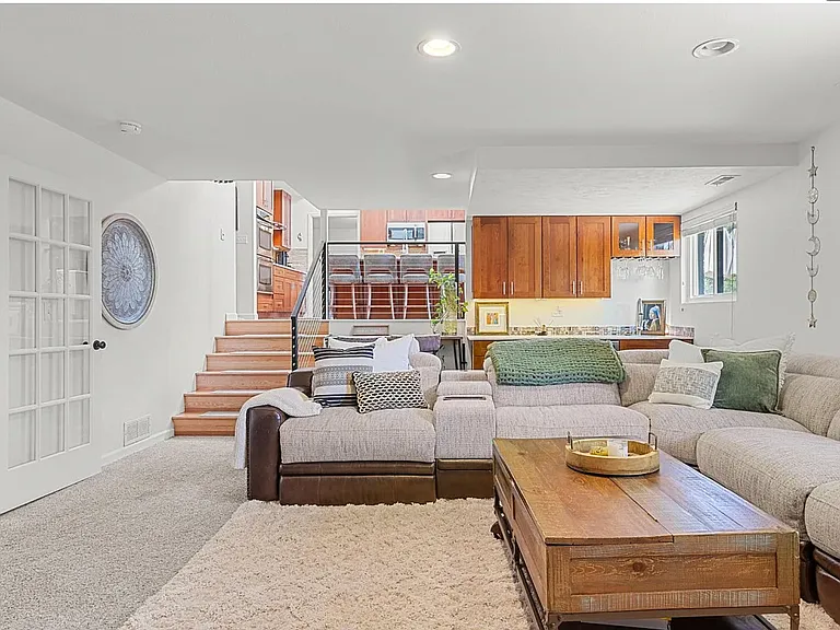 6976 Green Willow Ct — Photo 10
