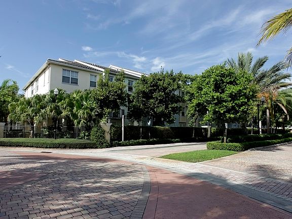 4th image of 3900 W Broward Blvd APT 108