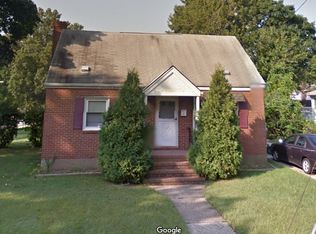 608 Fiske Pl, Uniondale, NY 11553