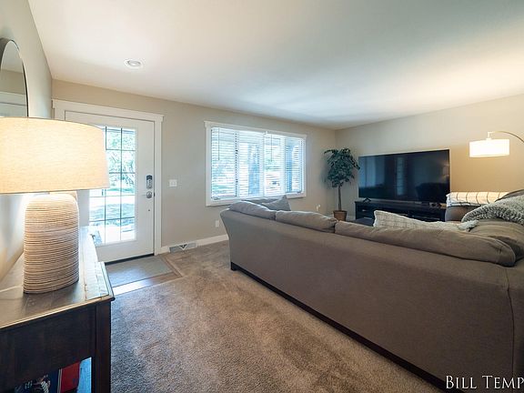 5th image of 6968 Cimarron Dr SE