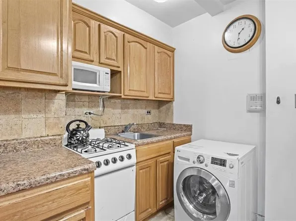 2615 Avenue O image 1 of 9