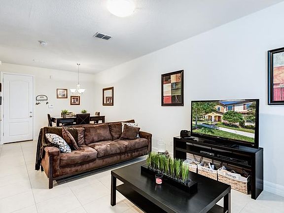 5th image of 10143 Eagle Creek Center Blvd