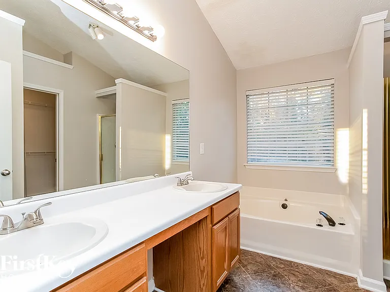 4360 Sentinel Pl NW — Photo 11