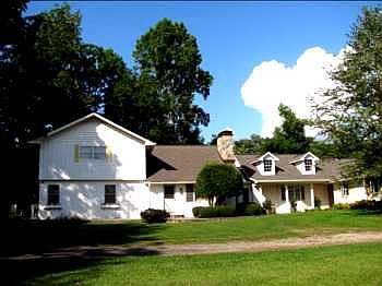 1st image of 2259 Mockingbird Ln