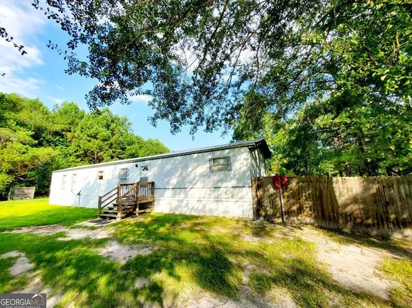 155 Oak Grove Ct, Lyons, GA 30436
