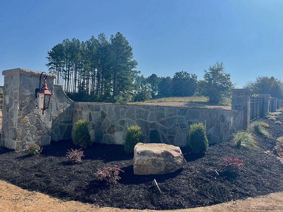 2nd image of 5 Creekwood