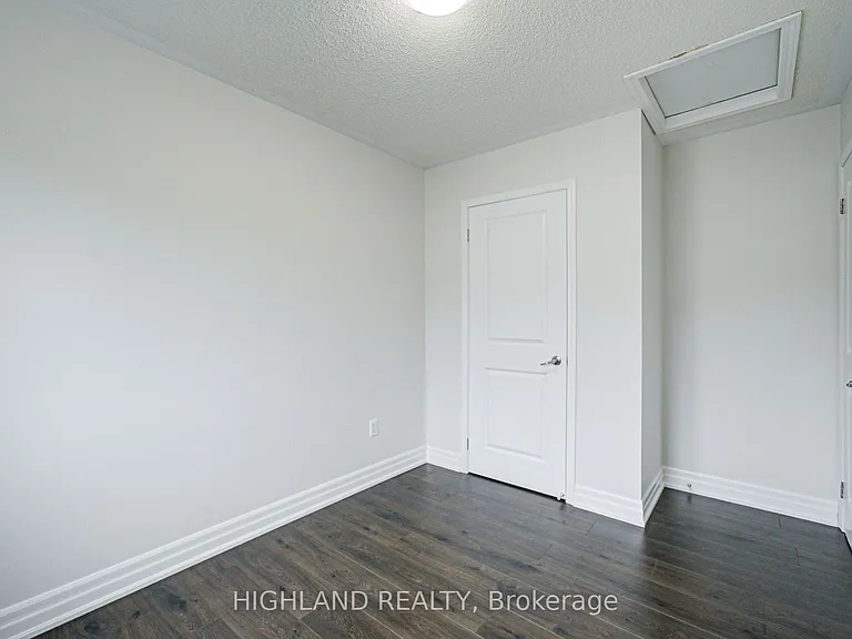 265 Ellen Davidson Dr #4 — Photo 36