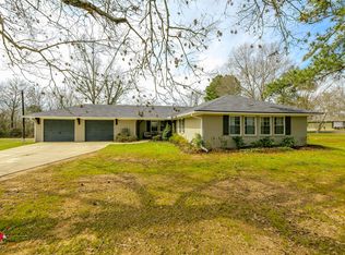 302 Old Palmetto Rd, Benton, LA 71006