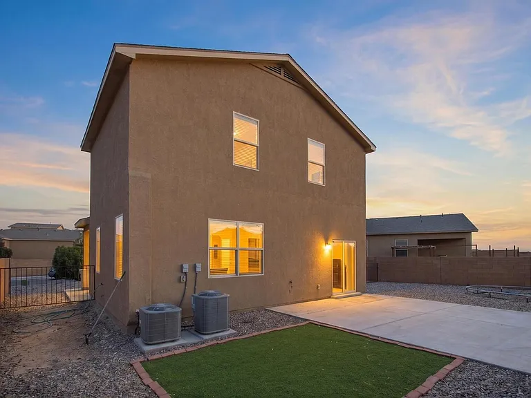 27 Hermanos Loop — Photo 16